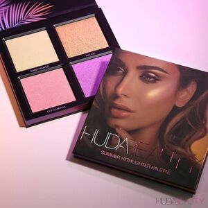 HUDA BEAUTY Radiant Glow Highlighter Palette
